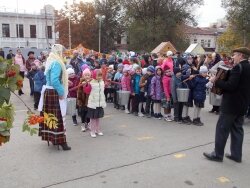 Именины города отметили праздничной программой «Многая лета, Покровск!»